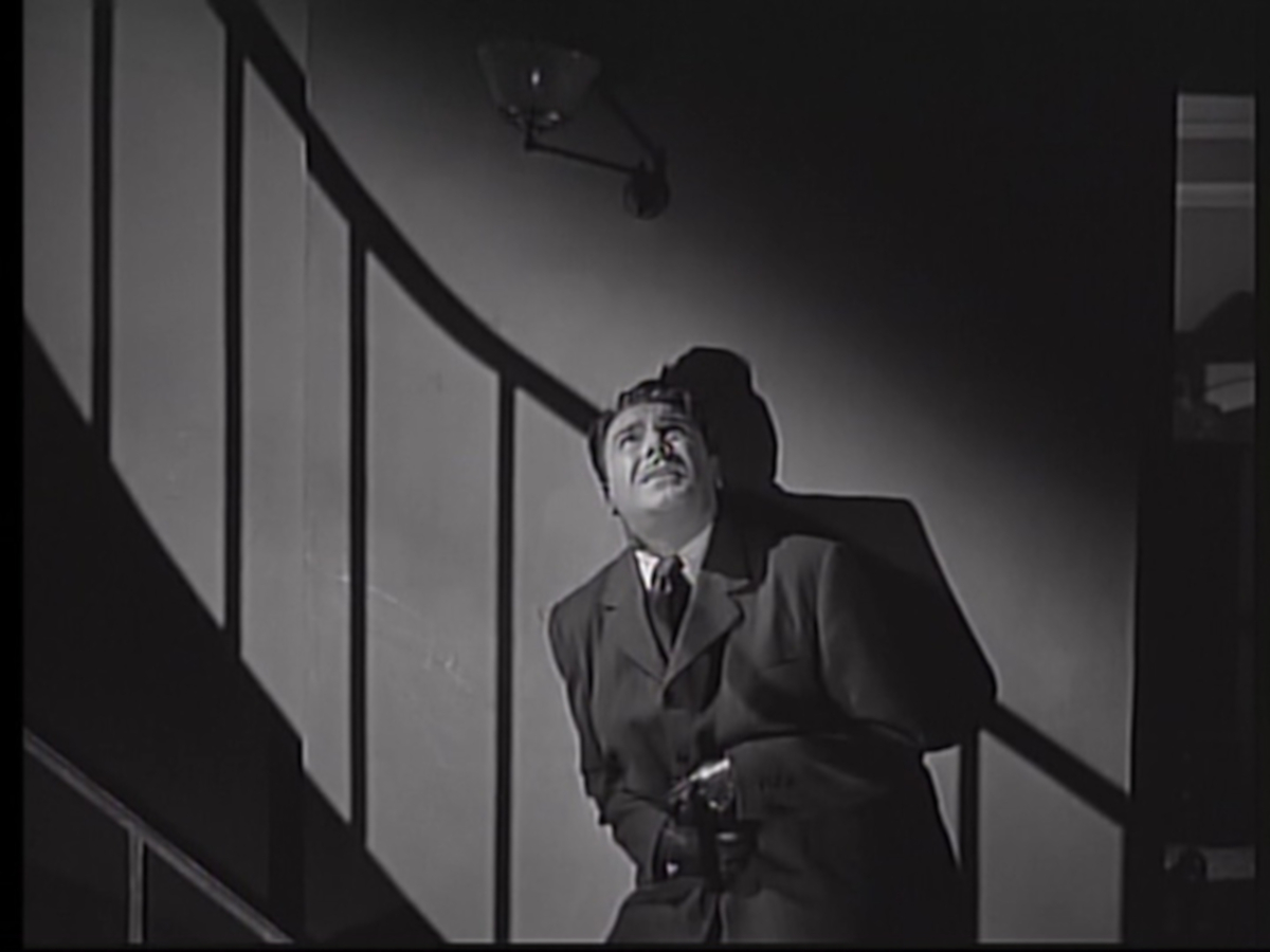 らせん階段 (1946)